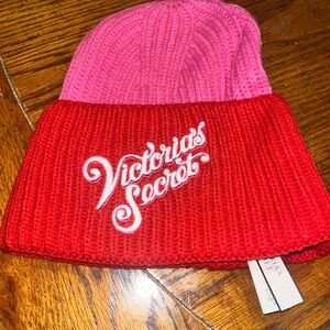 🆕 Victorias Secret Red and Pink Knit Beanie